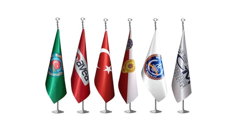 Türk ve Masa Bayrakları ile Etkinliklerinizi Zirveye Taşıyın!