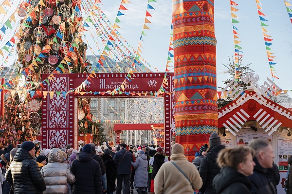 Moskova sizleri Maslenitsa’ya davet ediyor: Lezzet, gelenek ve kışın büyüsü bir arada