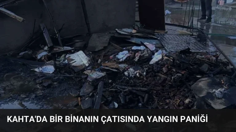 Kahta’da Bir Binanın Çatısında Yangın Paniği